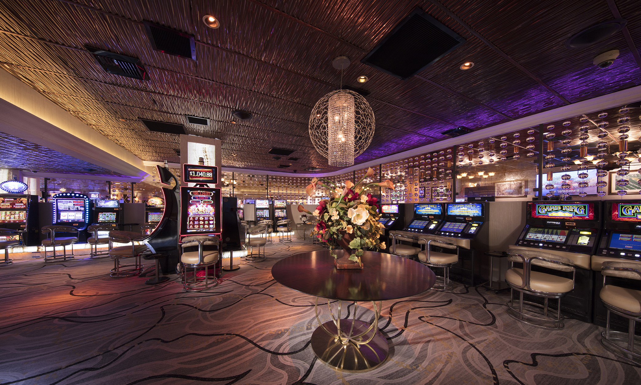 High Limit Slots Lounge - Peppermill Reno Lounges