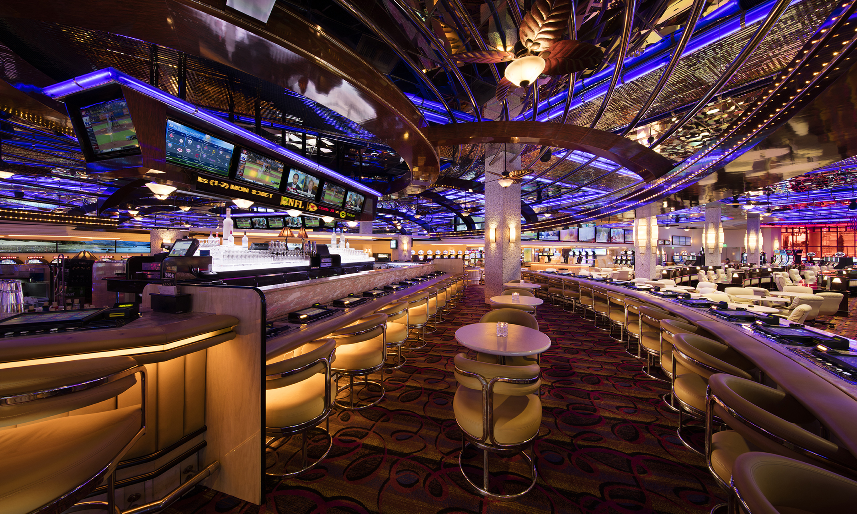 Sports Bar | Peppermill Reno Lounges