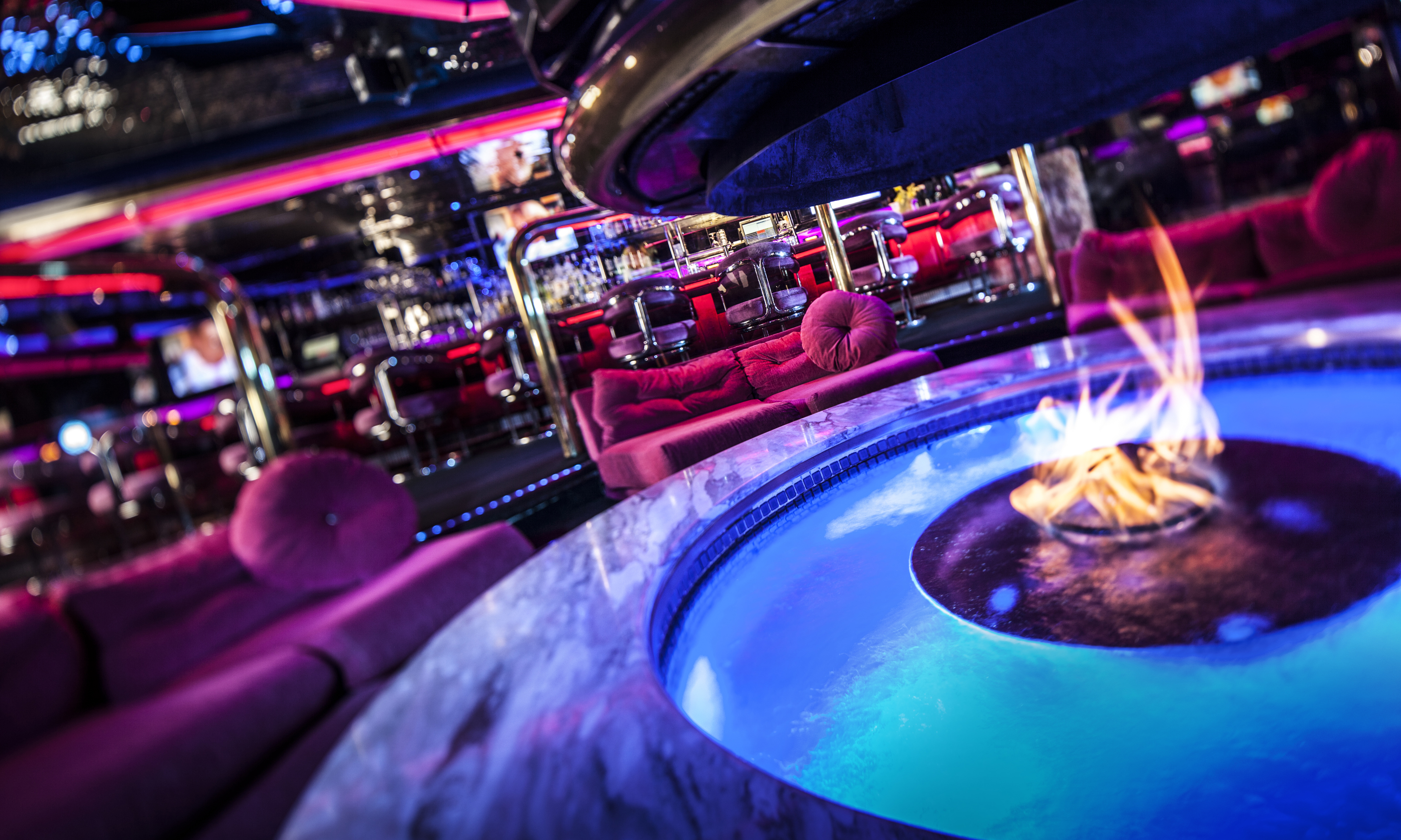 Fireside Lounge | Peppermill Reno Lounges